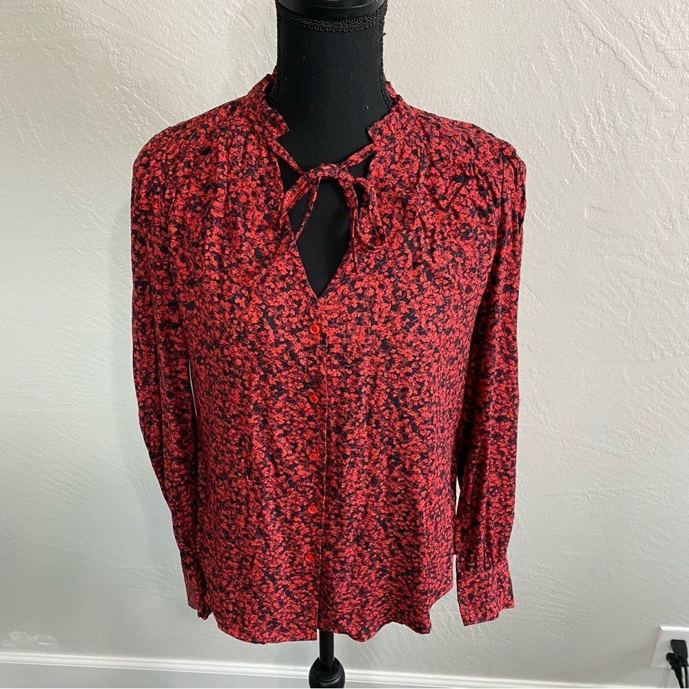 Hinge Long Sleeve Blouse